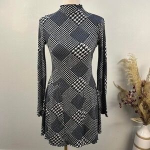 SO Black & White Houndstooth Fit & Flare Mini Dress Size Small